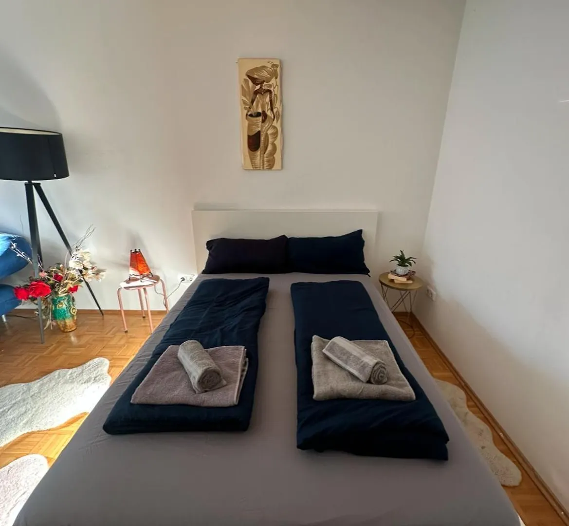 Feel Home Flat Mnichov 0*,